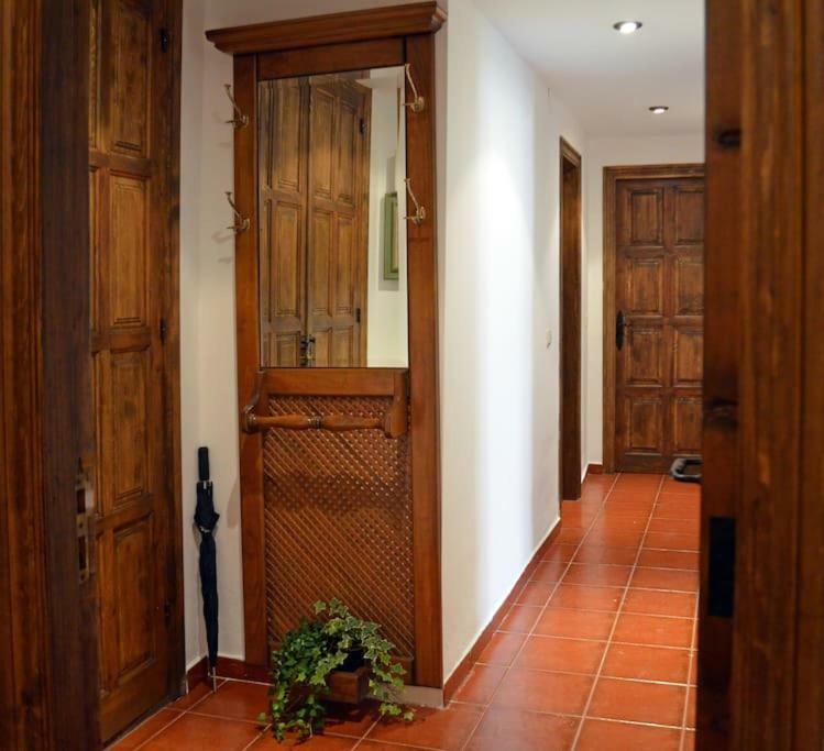 Apartamento Portal Del Agua 阿尔巴拉辛 外观 照片